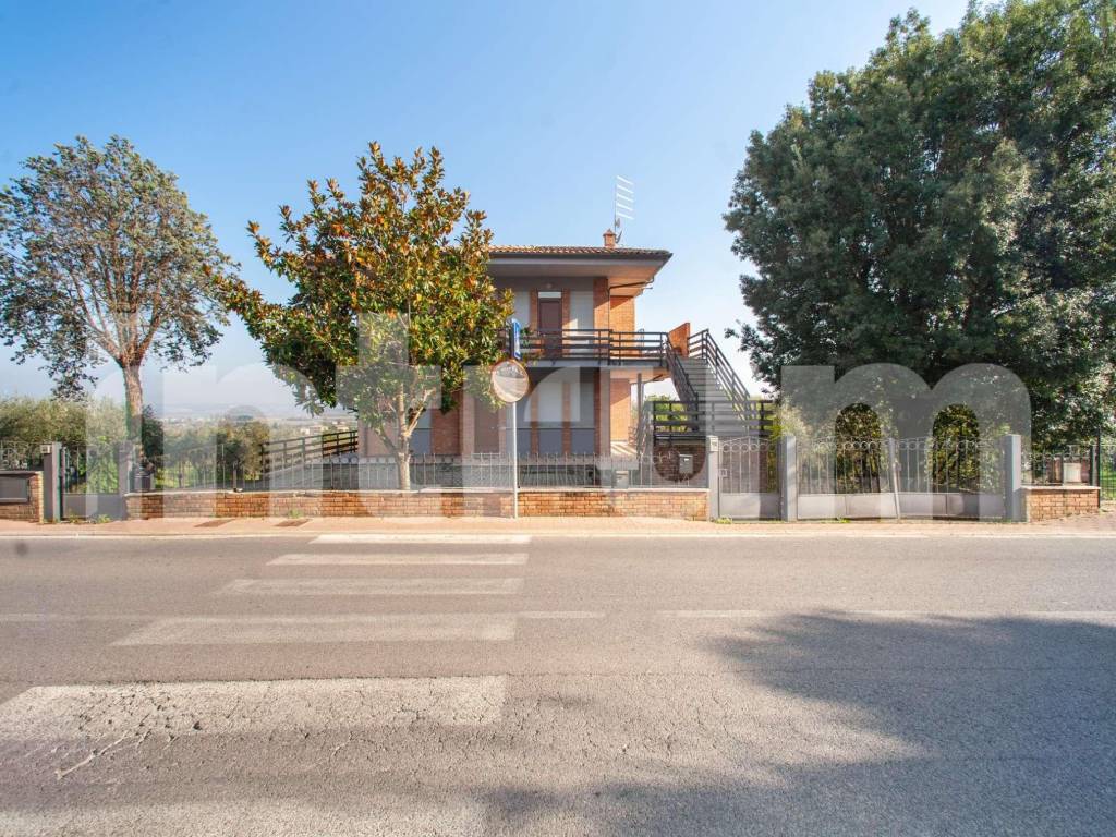 Appartamento a Montepulciano in Via del Buonviaggio - Foto 5