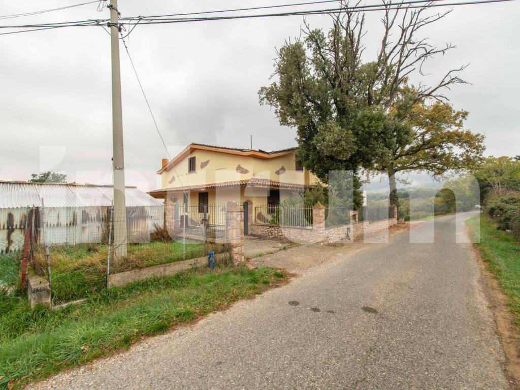 Villa a Monterotondo marittimo in strada provinciale Del Frassine - Foto 5