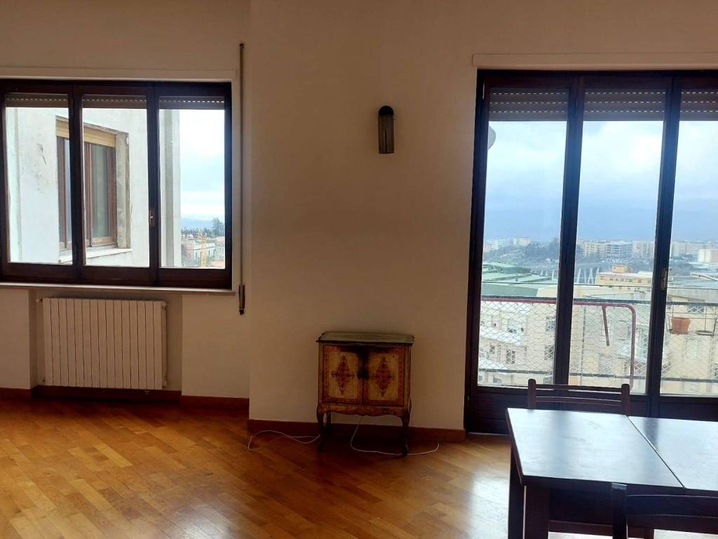 Appartamento a Catanzaro in Via Alcide De Gasperi - Foto 4