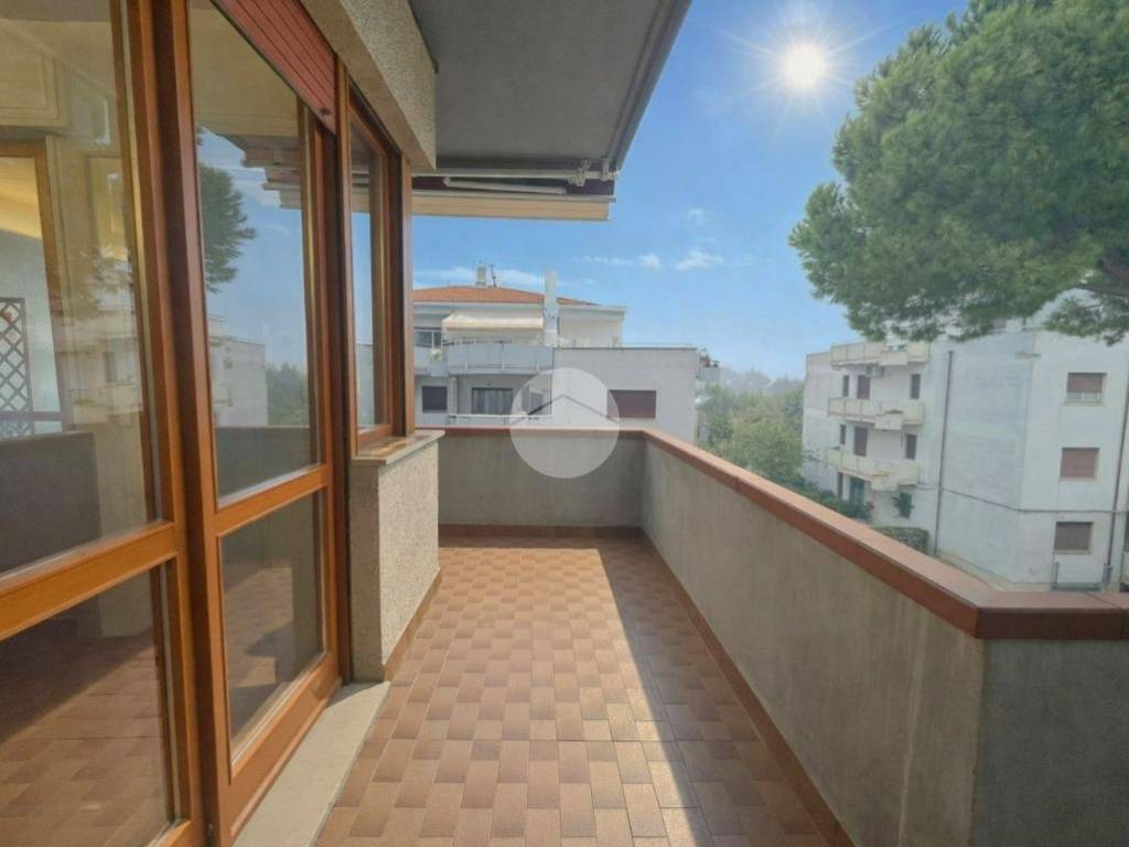 Appartamento a Roseto degli abruzzi in Via Nazionale - Foto 4