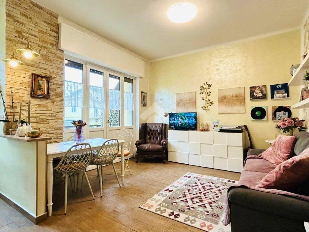 Appartamento a Broni in Via B. Eseguiti, 32 - Foto 2