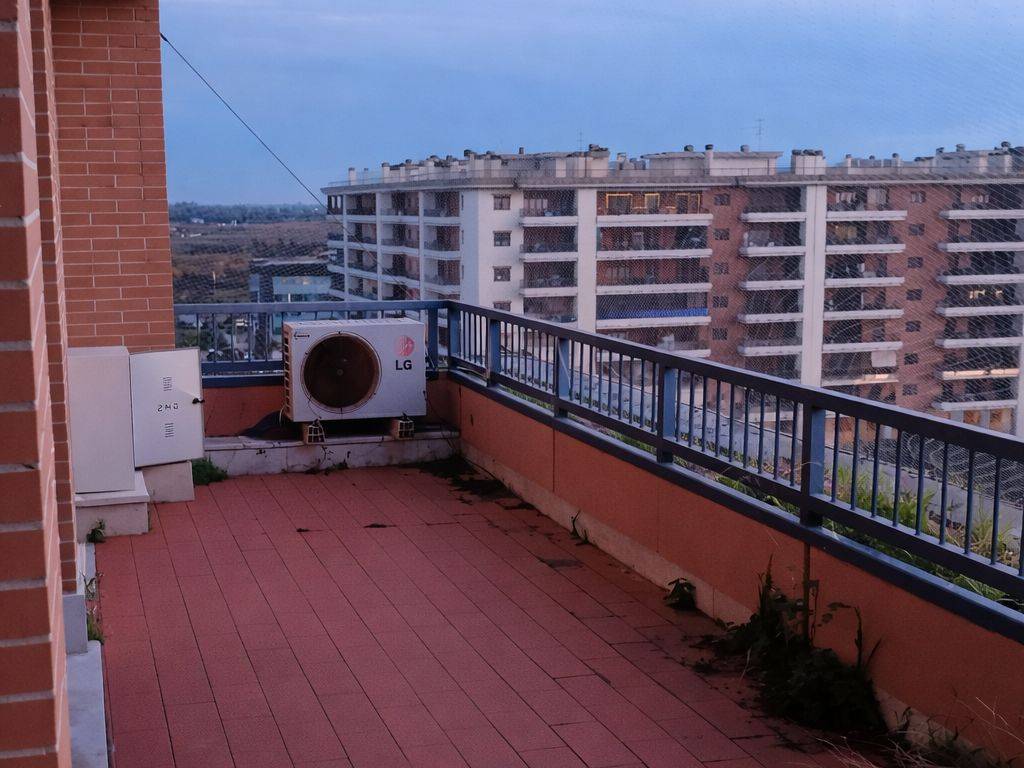 Appartamento a Fiumicino in Via Andrea Mantegna - Foto 5