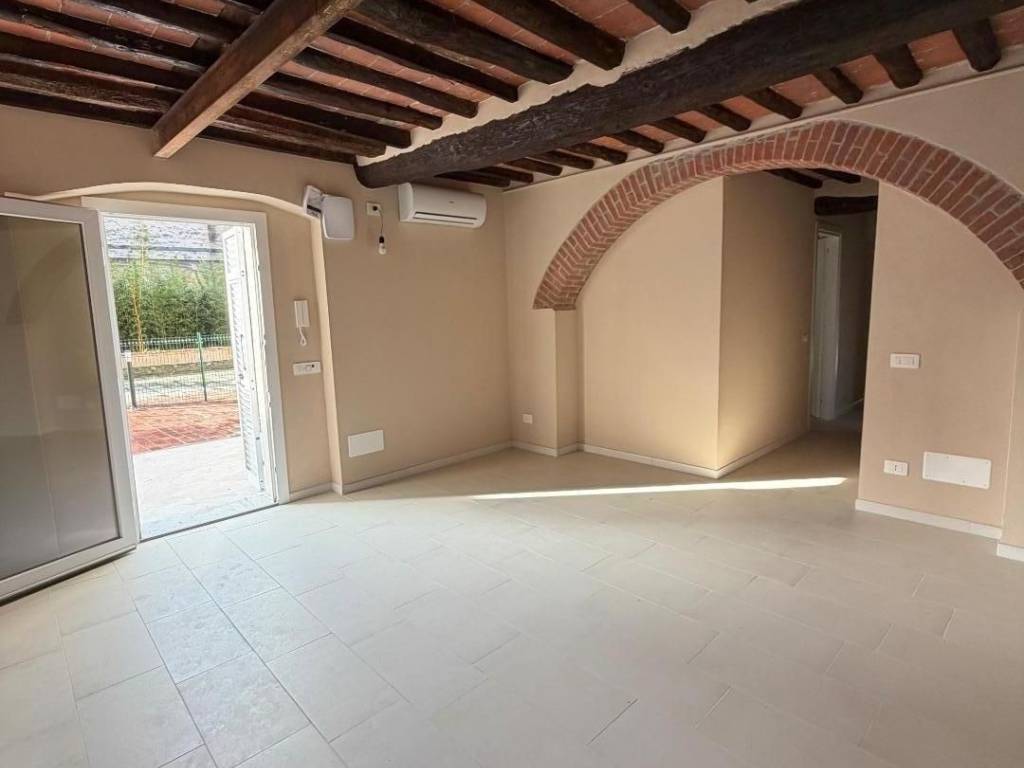 Appartamento a Sarzana in Via Madonna dei Mari, - Foto 2