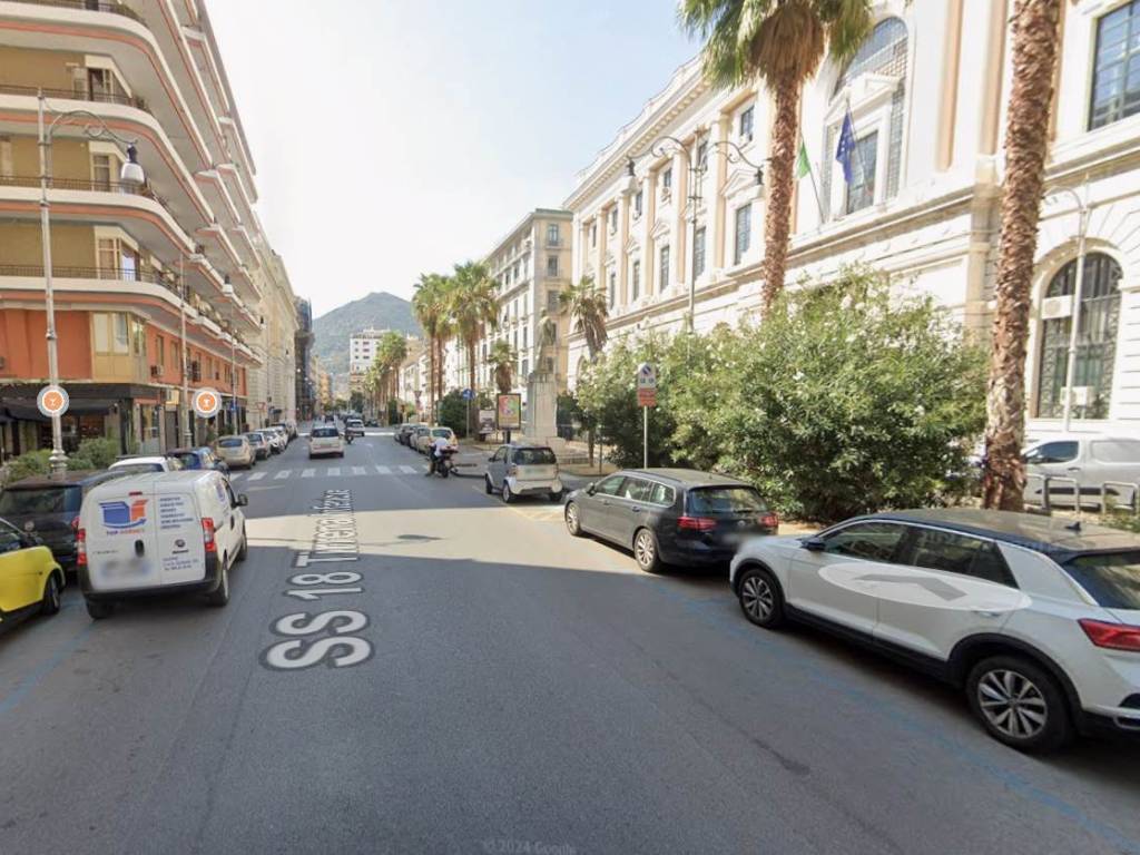 Immobile a Salerno in Corso Giuseppe Garibaldi, 175 - Foto 2