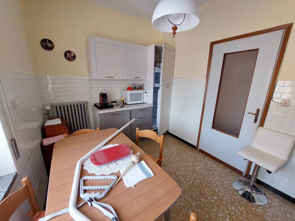 Appartamento a Omegna in VIA NUNZIO GUERRINI, 12 - Foto 4
