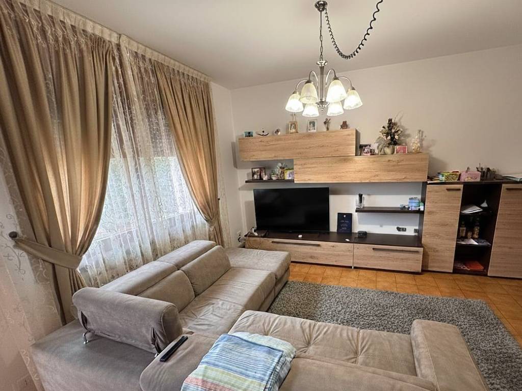 Villa a Montecchio maggiore in Via Padre I. Beschin - Foto 2
