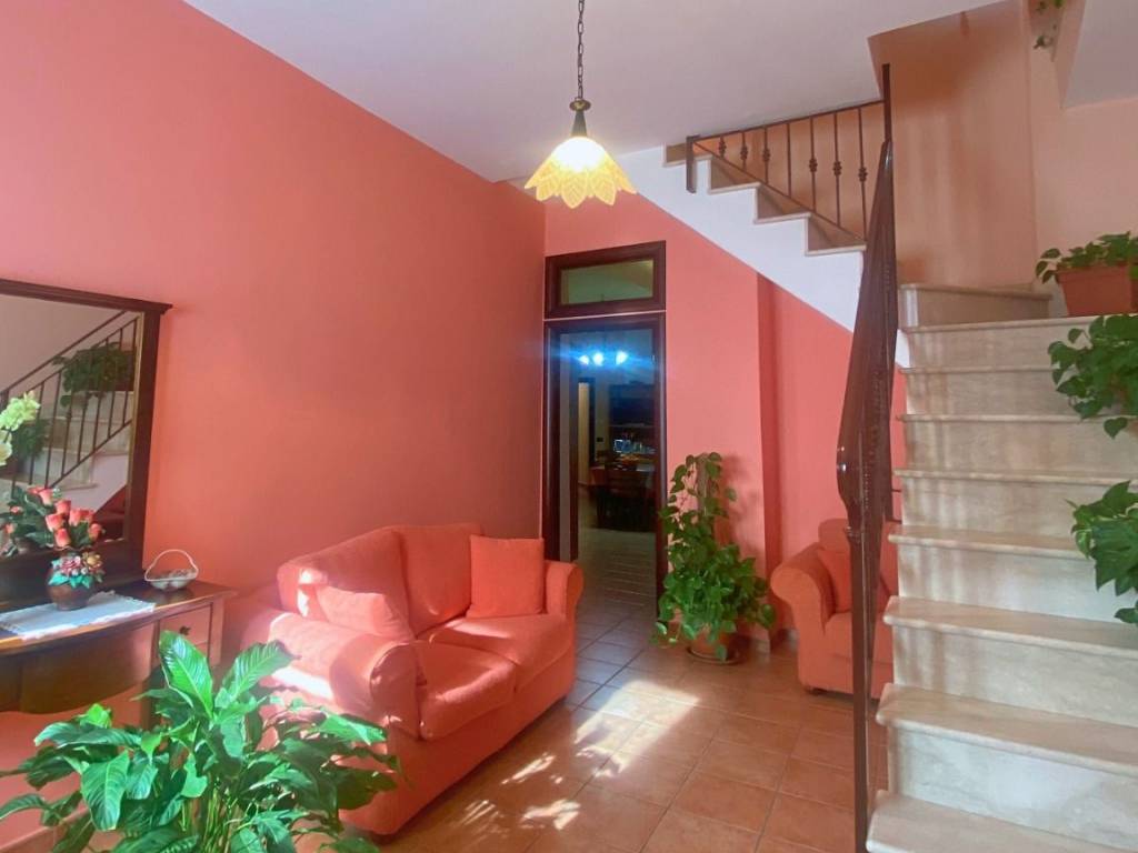 Casa indipendente a Sant'onofrio in Via Roma - Foto 2