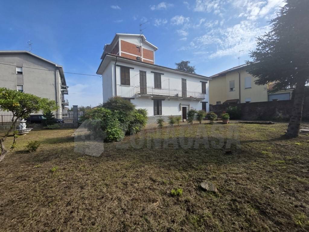 Villa a Gallarate in Via Statuto - Foto 2