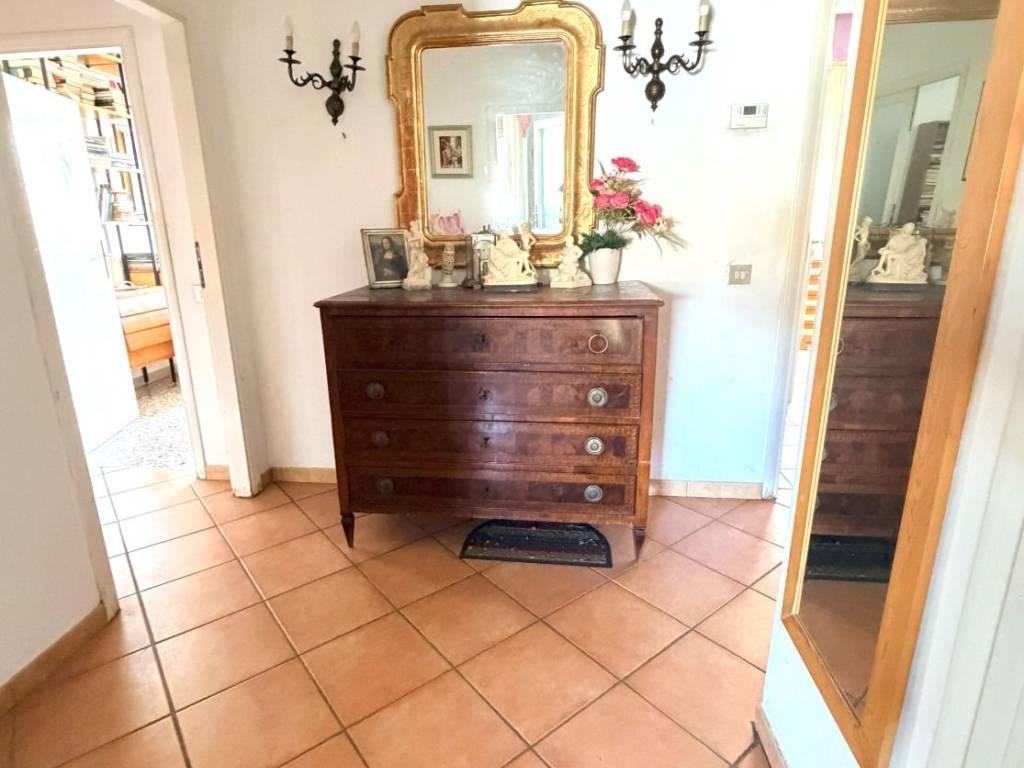 Appartamento a Pontedera in Via della Bianca - Foto 3