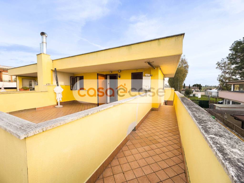 Attico / mansarda a Pomezia in Via di Torvaianica Alta - Foto 5