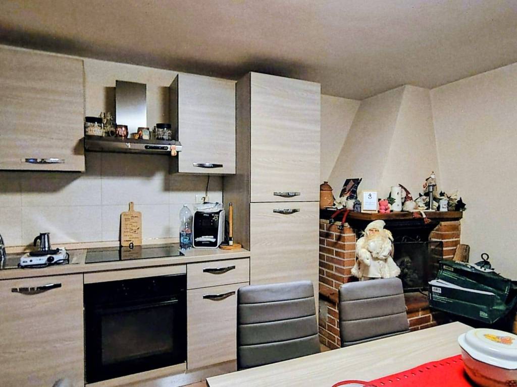 Appartamento a Castelnuovo magra in Via Borghetto, 34 - Foto 2