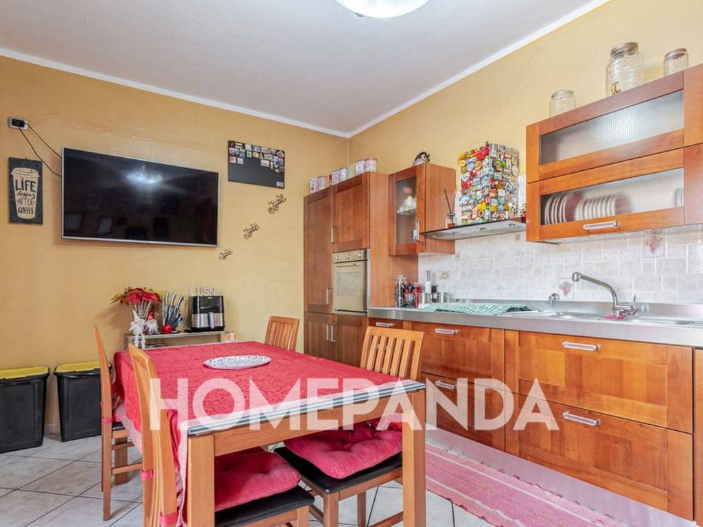 Appartamento a Grugliasco in Via Raffaello, 3 - Foto 2