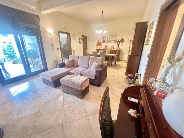 Villa a Mesagne in Via Taormina - Foto 3