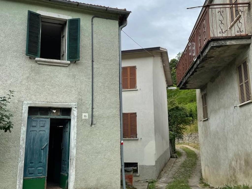 Rustico / casale a Borgo val di taro in Località Caffaraccia, 31 - Foto 4