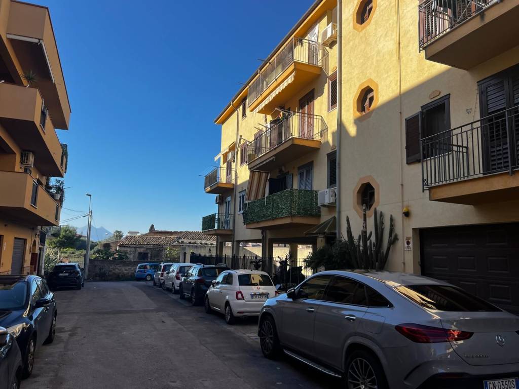 Appartamento a Ficarazzi in Via Ferdinando Magellano - Foto 2