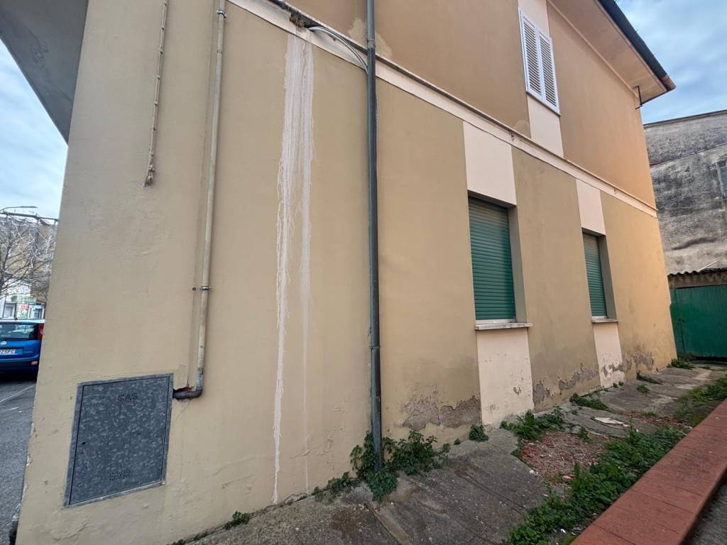 Immobile a Ponsacco in Viale 1 Maggio - Foto 3