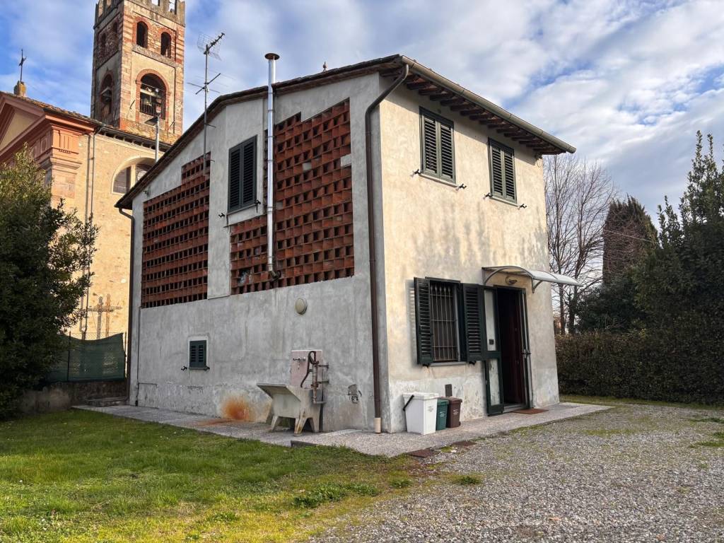 Villa a Capannori in Via dei Baccioni, 61 - Foto 2