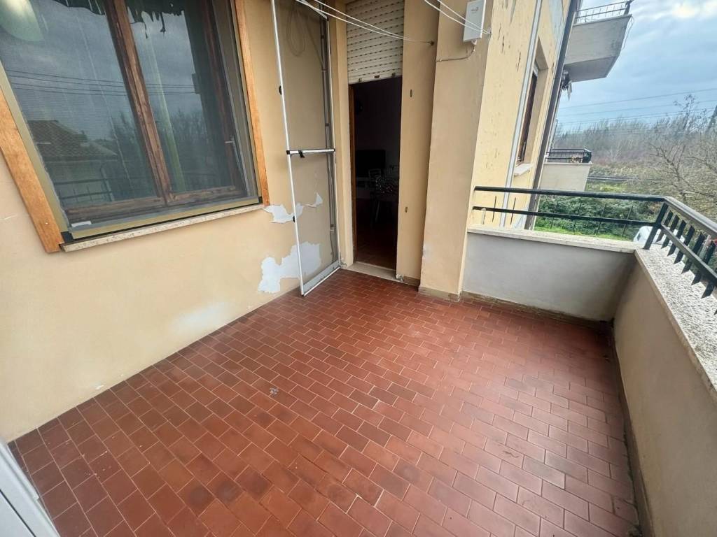 Appartamento a Pontedera in Via Fratelli Rosselli, , 107 - Foto 2