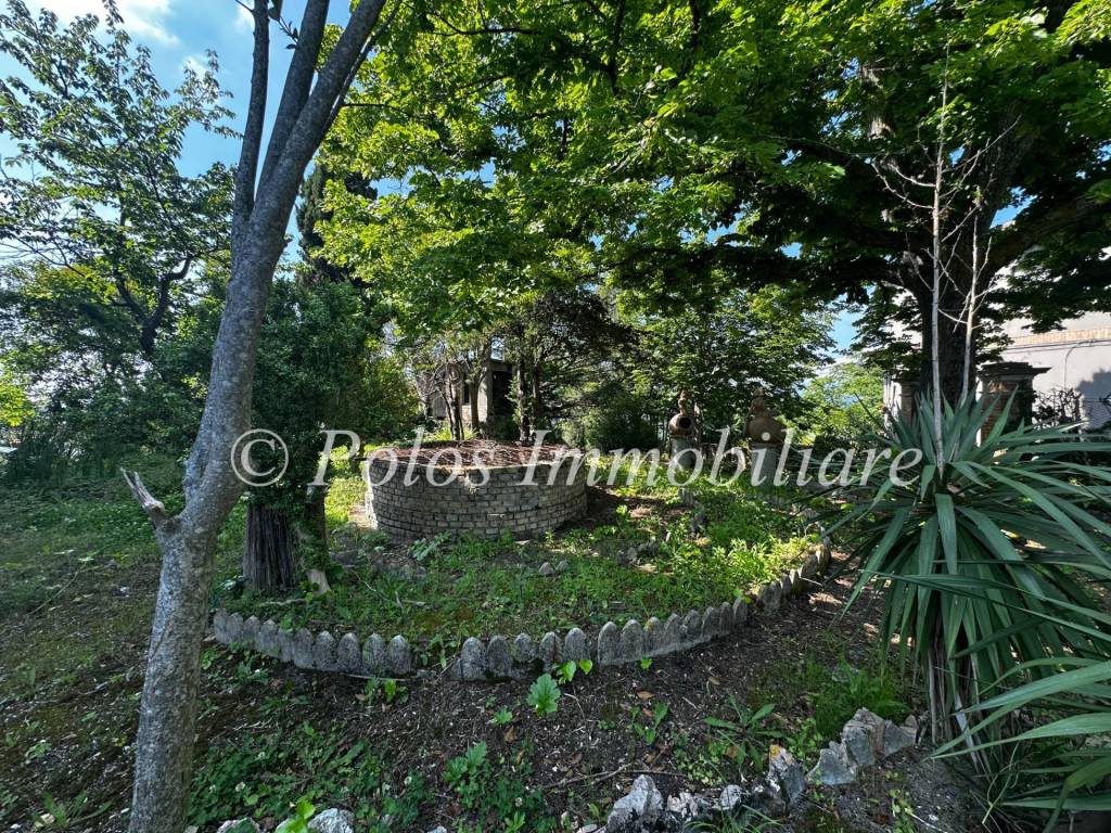Villa a Montegiorgio in Via Camillo Benso di Cavour - Foto 4