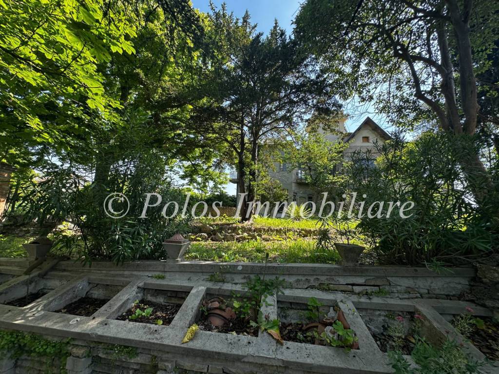 Villa a Montegiorgio in Via Camillo Benso di Cavour - Foto 5