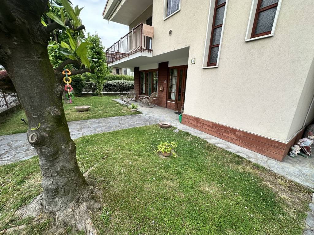 Appartamento a Castelvetro piacentino in Via Fratelli Cervi, 6 - Foto 2