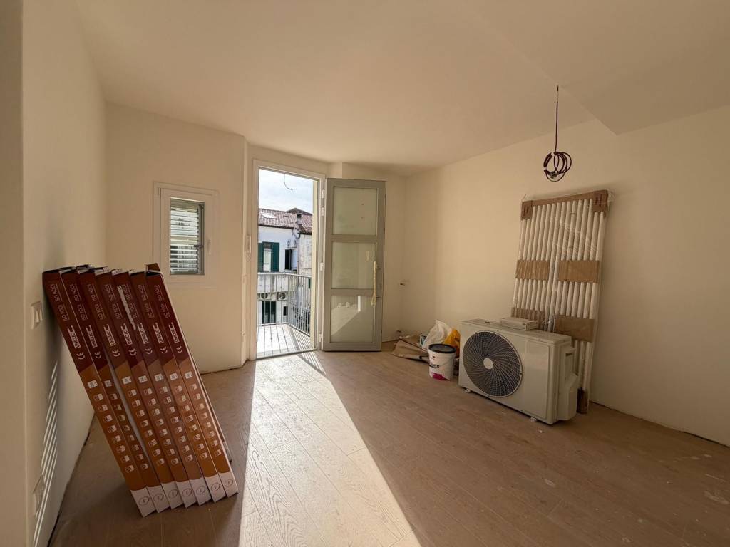 Appartamento a Follonica in Via Bruno Buozzi - Foto 4