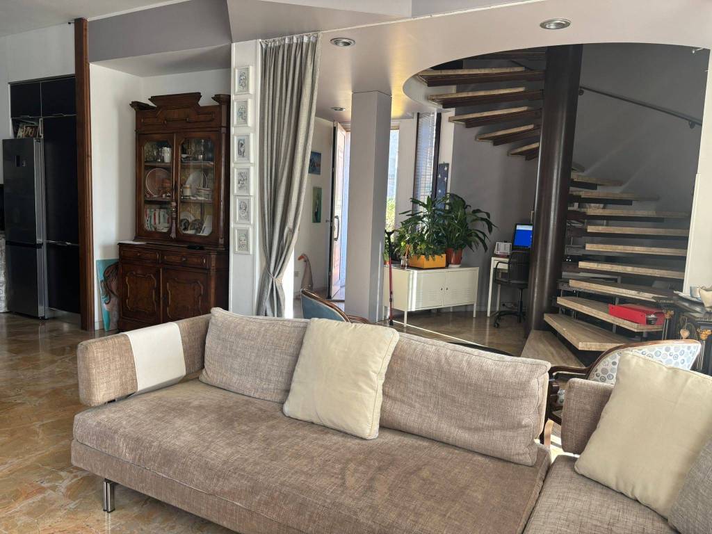 Appartamento a Verona in Via Tombetta, 92 - Foto 2