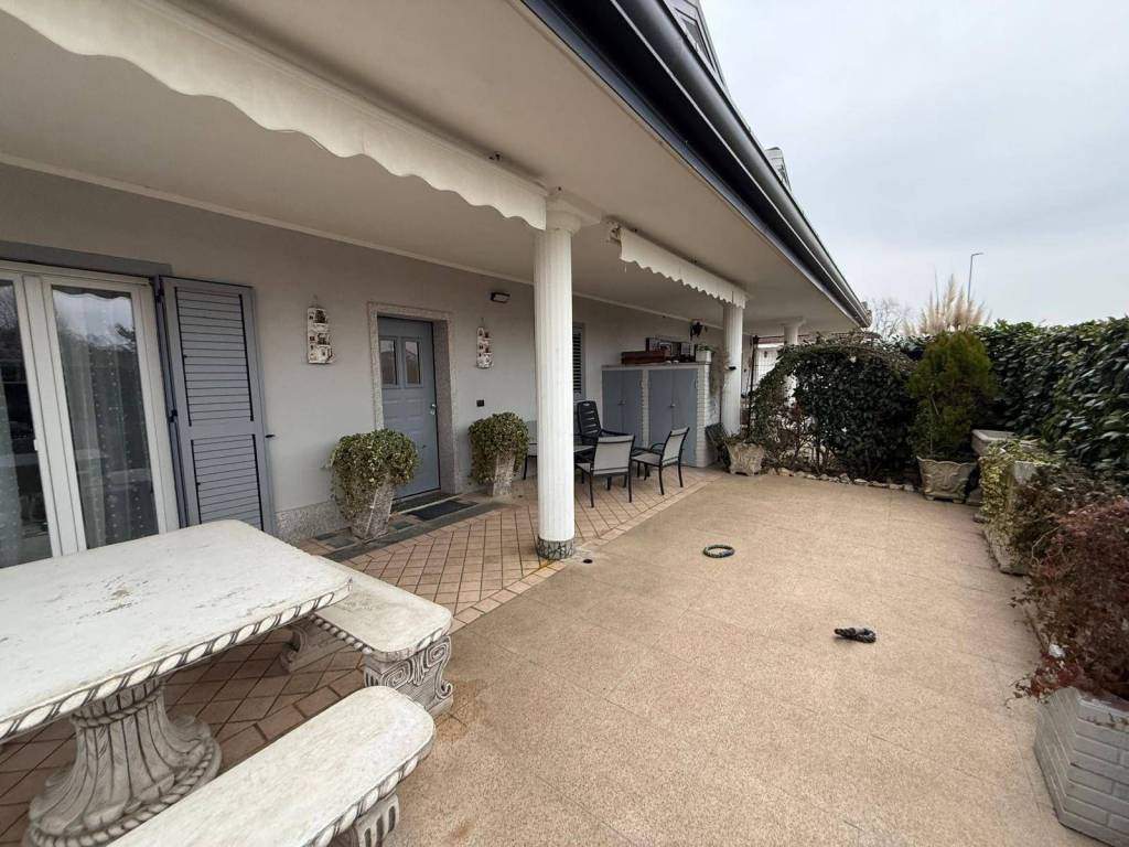 Villa a Alessandria in Via IV martiri, 81 - Foto 3
