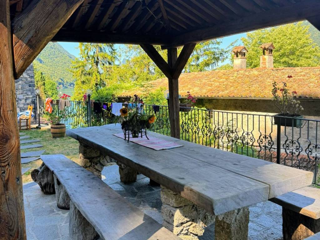 Villa a Valsolda in Via Regina - Foto 2