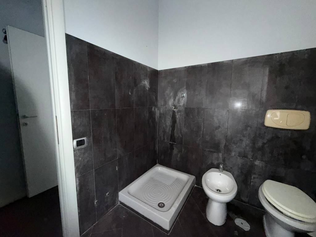 Appartamento a Pomezia in Via dei Castelli Romani, 50 - Foto 4