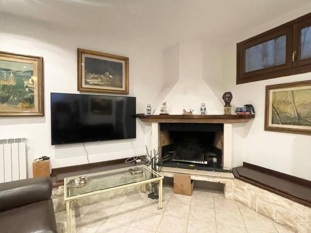 Appartamento a Terni in Via degli Artieri - Foto 4