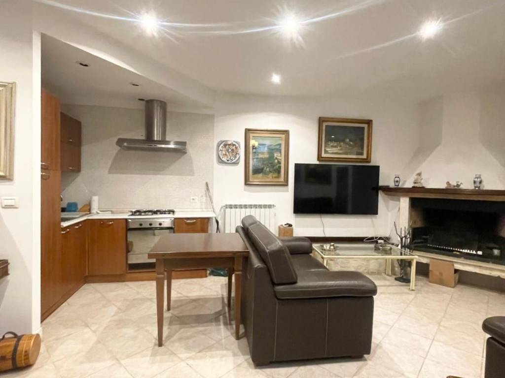 Appartamento a Terni in Via degli Artieri - Foto 5