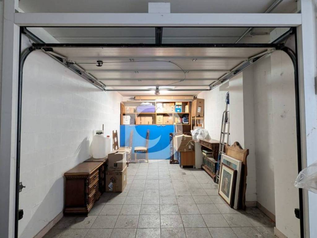Box / garage a Pescara in Via A. Saffi - Foto 3