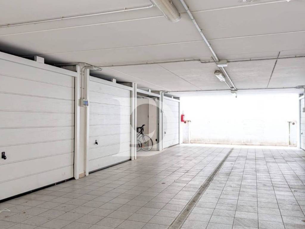 Box / garage a Pescara in Via A. Saffi - Foto 5
