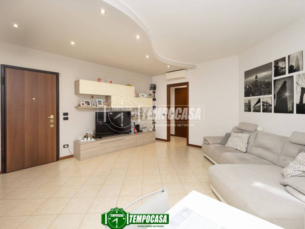 Appartamento a Gessate in Via Sondrio, 23 - Foto 2