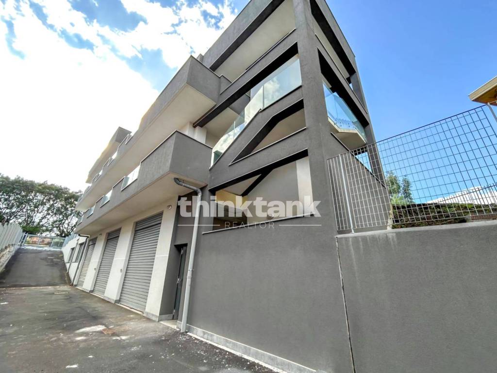 Palazzo / stabile a Catania in via Ulisse - Foto 2