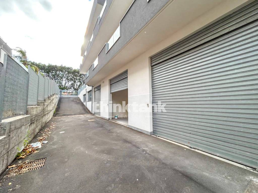 Palazzo / stabile a Catania in via Ulisse - Foto 4