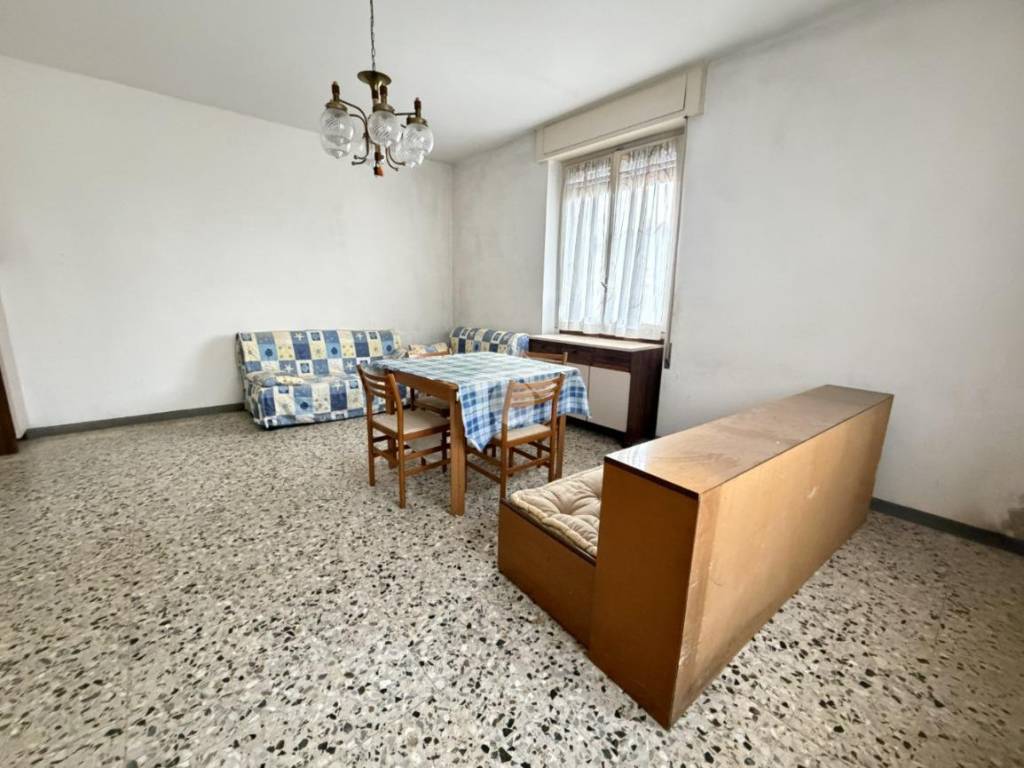 Appartamento a Carenno in Via Baraccano - Foto 4