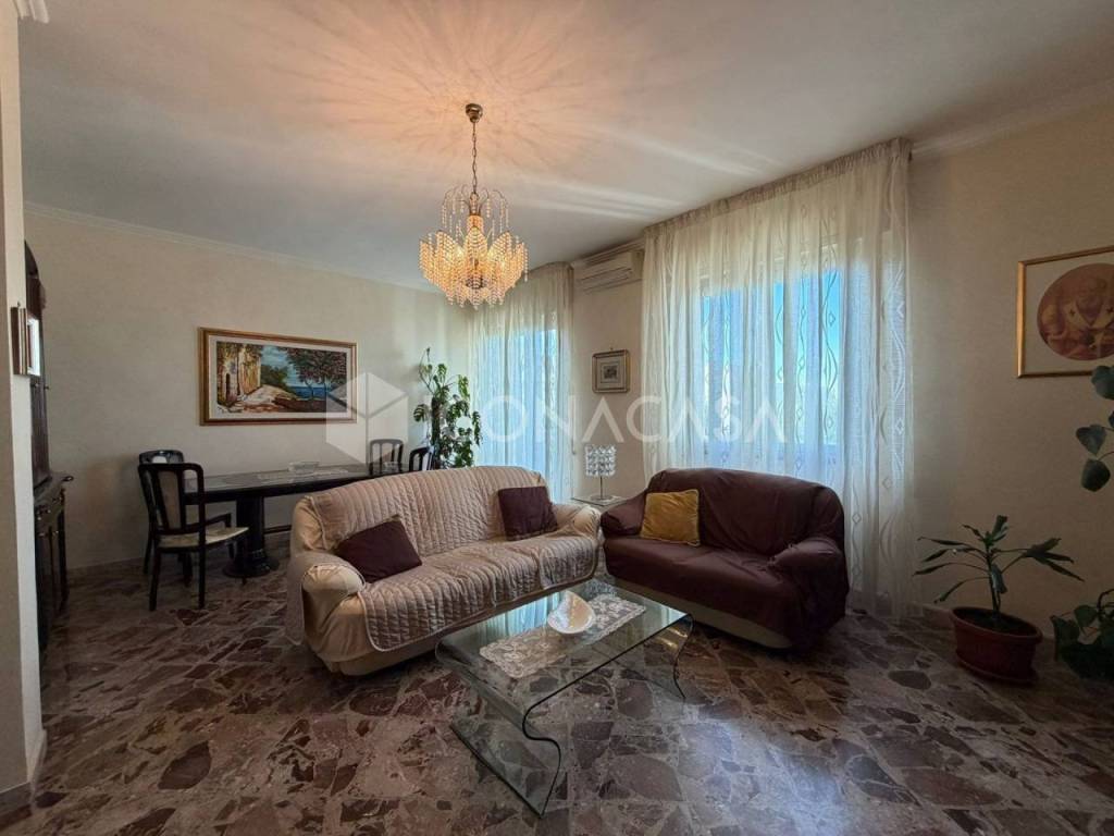 Appartamento a Bari in Viale Archimede - Foto 2