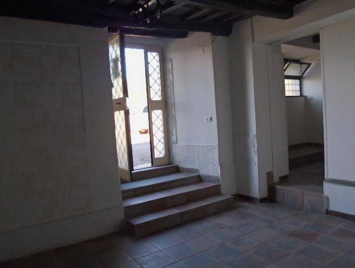 Appartamento a Viterbo in Via del Pilastro, 26 - Foto 2