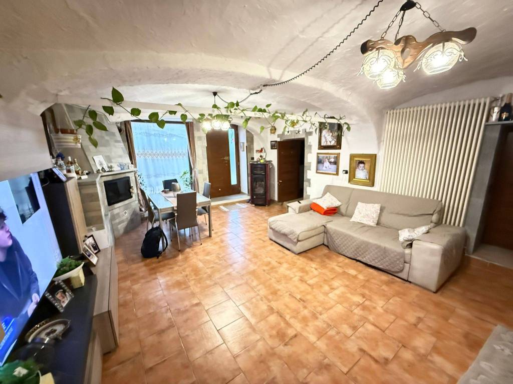 Appartamento a Revello in Via Rivarola, 4 - Foto 3