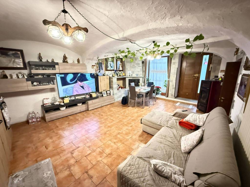 Appartamento a Revello in Via Rivarola, 4 - Foto 4