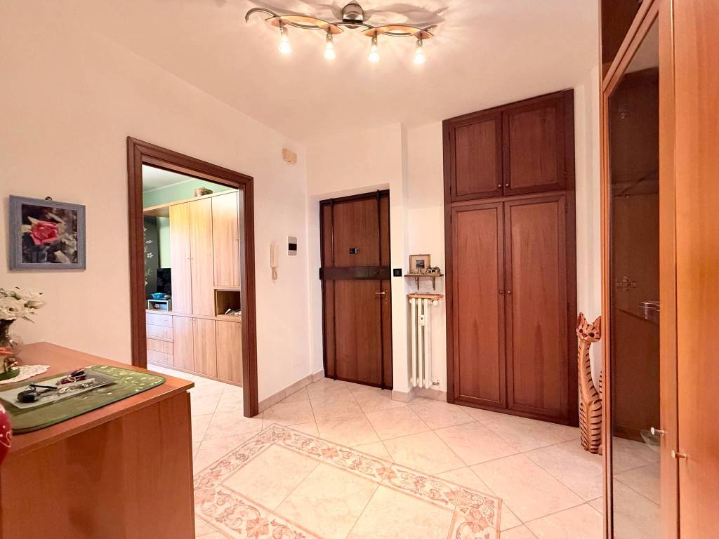 Appartamento a Orbassano in Via Antonio Gramsci, 36 - Foto 2