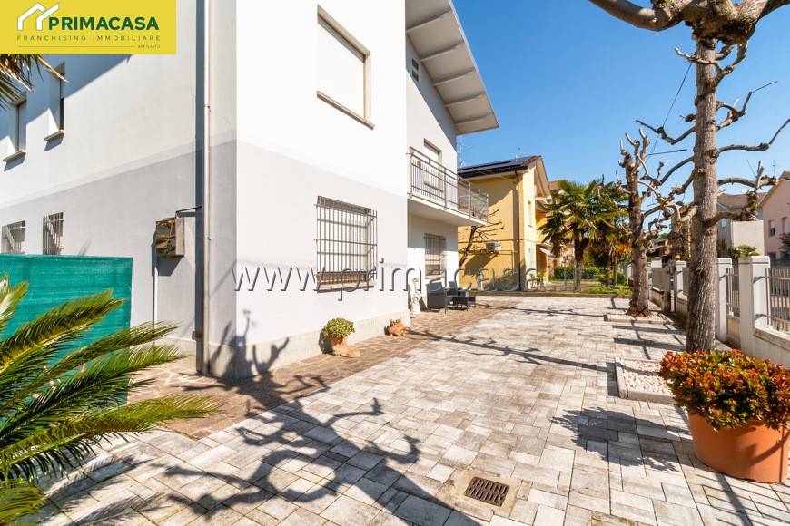Casa indipendente a Correggio in Via Giuseppe Di Vittorio, 14 - Foto 4