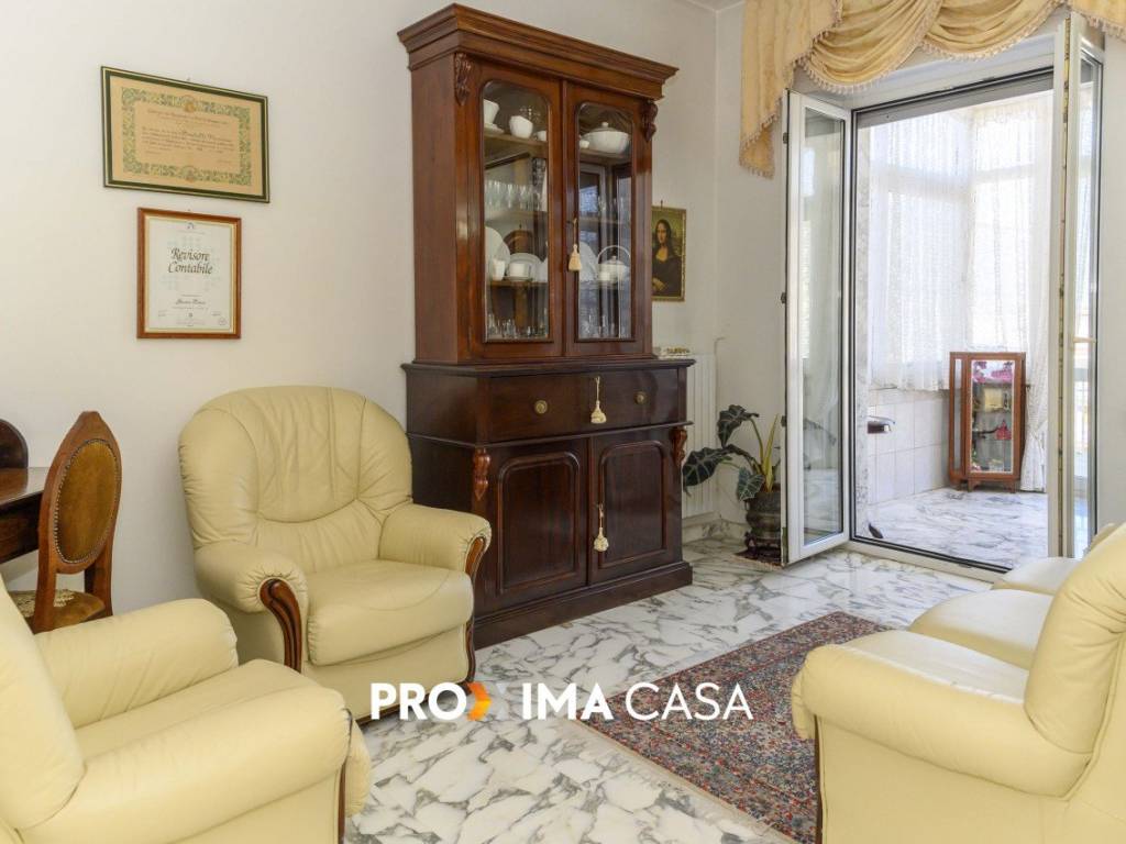 Appartamento a Salerno in Via XX Settembre 14 - Foto 2