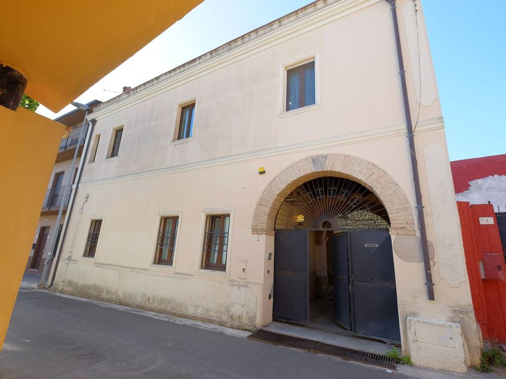 Villa a Capoterra in Via Azuni - Foto 2