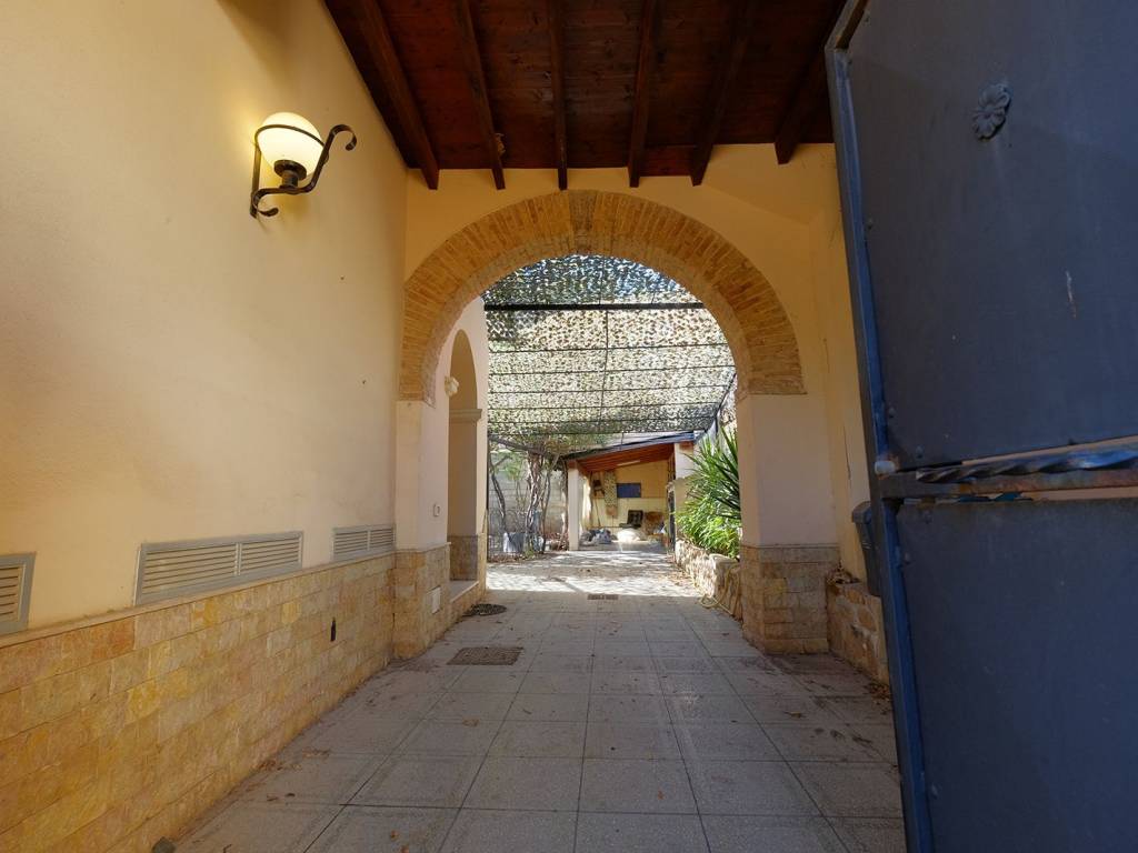 Villa a Capoterra in Via Azuni - Foto 4