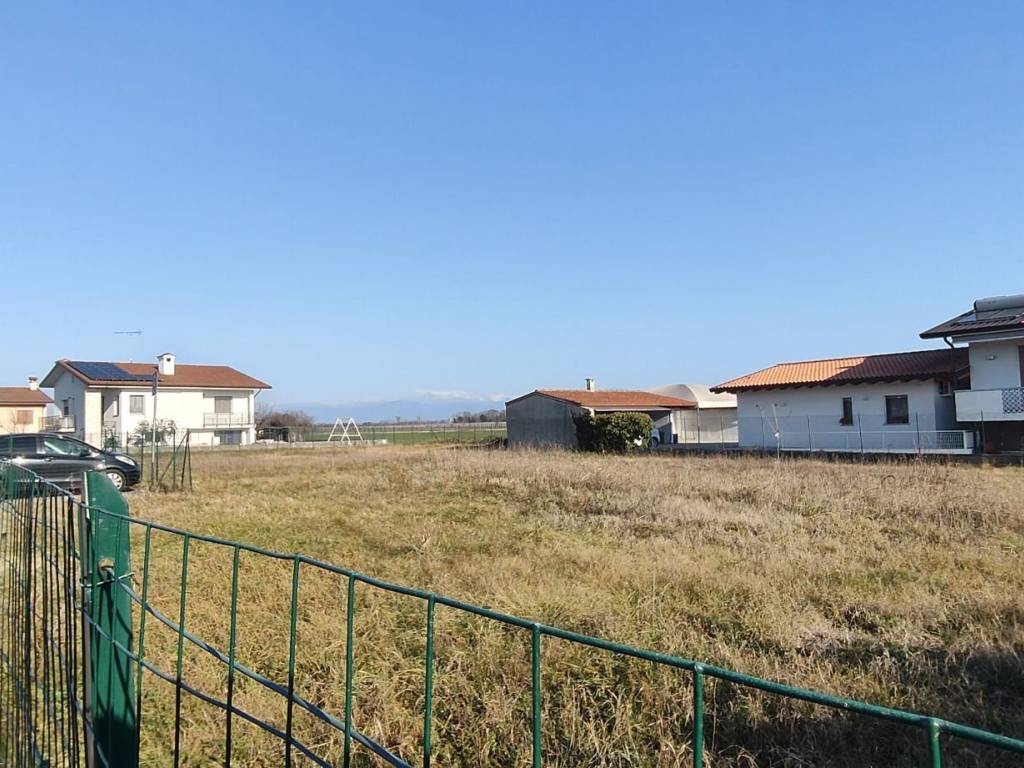 Terreno a Chiopris-viscone in Via degli Alpini - Foto 2