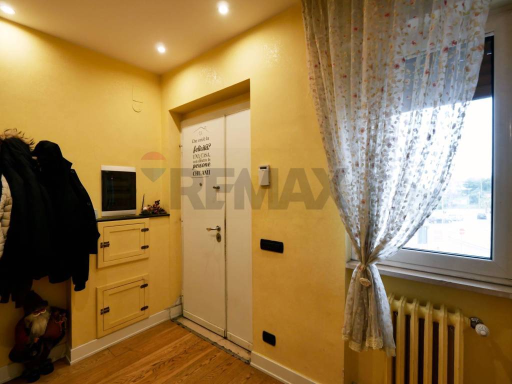 Appartamento a Modugno in Via Roma, 104 - Foto 2