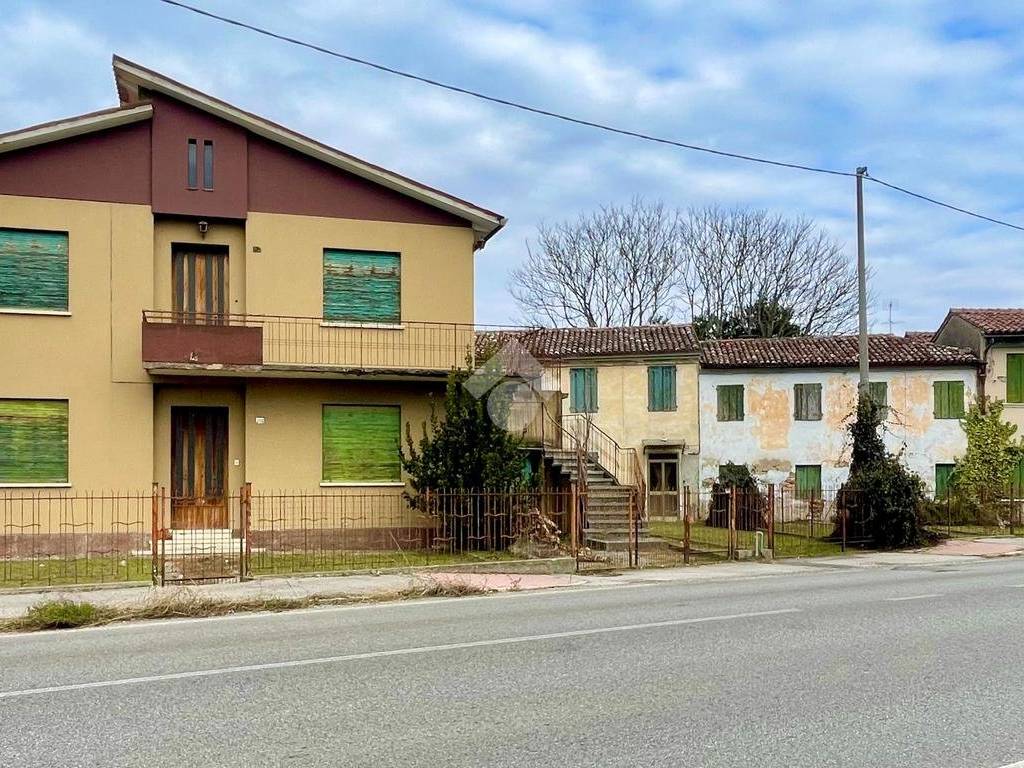 Terreno a Selvazzano dentro in Via Euganea Feriole, 1 - Foto 3